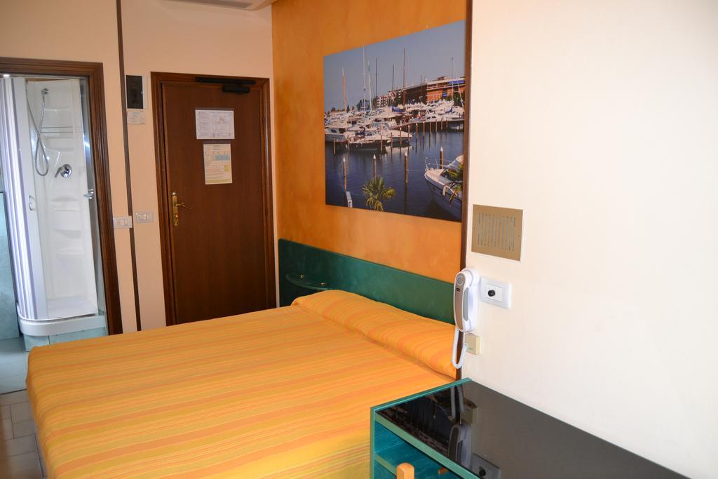 Hotel Marselli Rimini Exterior foto